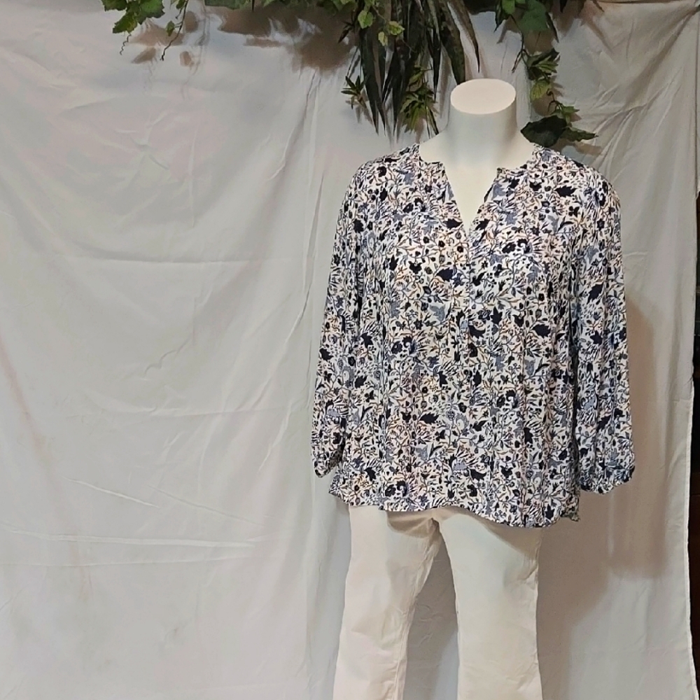 Floral Print Women's Top - Blue and White